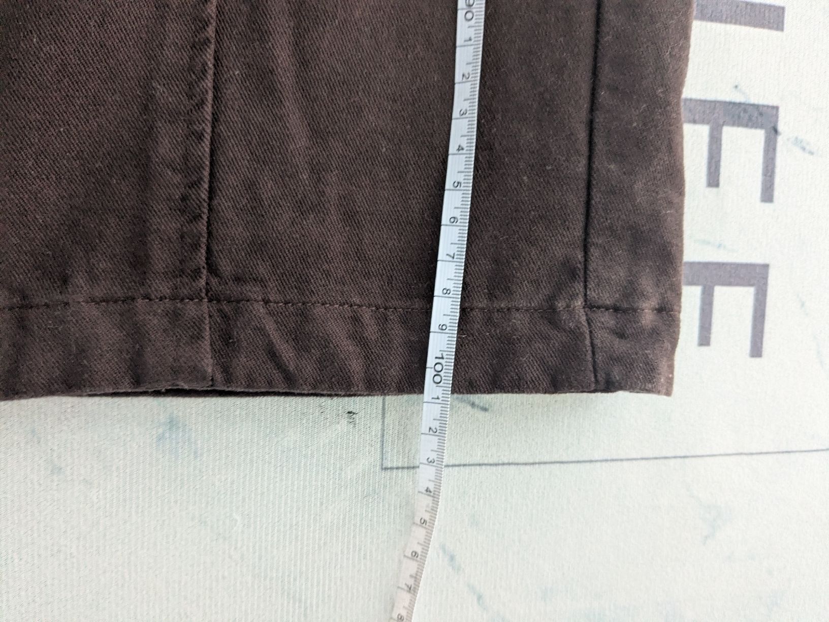 Pull&Bear Pantaloni: Hose Pull&Bear braun Stoffhose Grösse 36  – Usato da Rorschach venduto da olg_5qq2 5