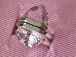 Swarovsky Damenring mit rosa Stein, neuwertig, Grösse 58