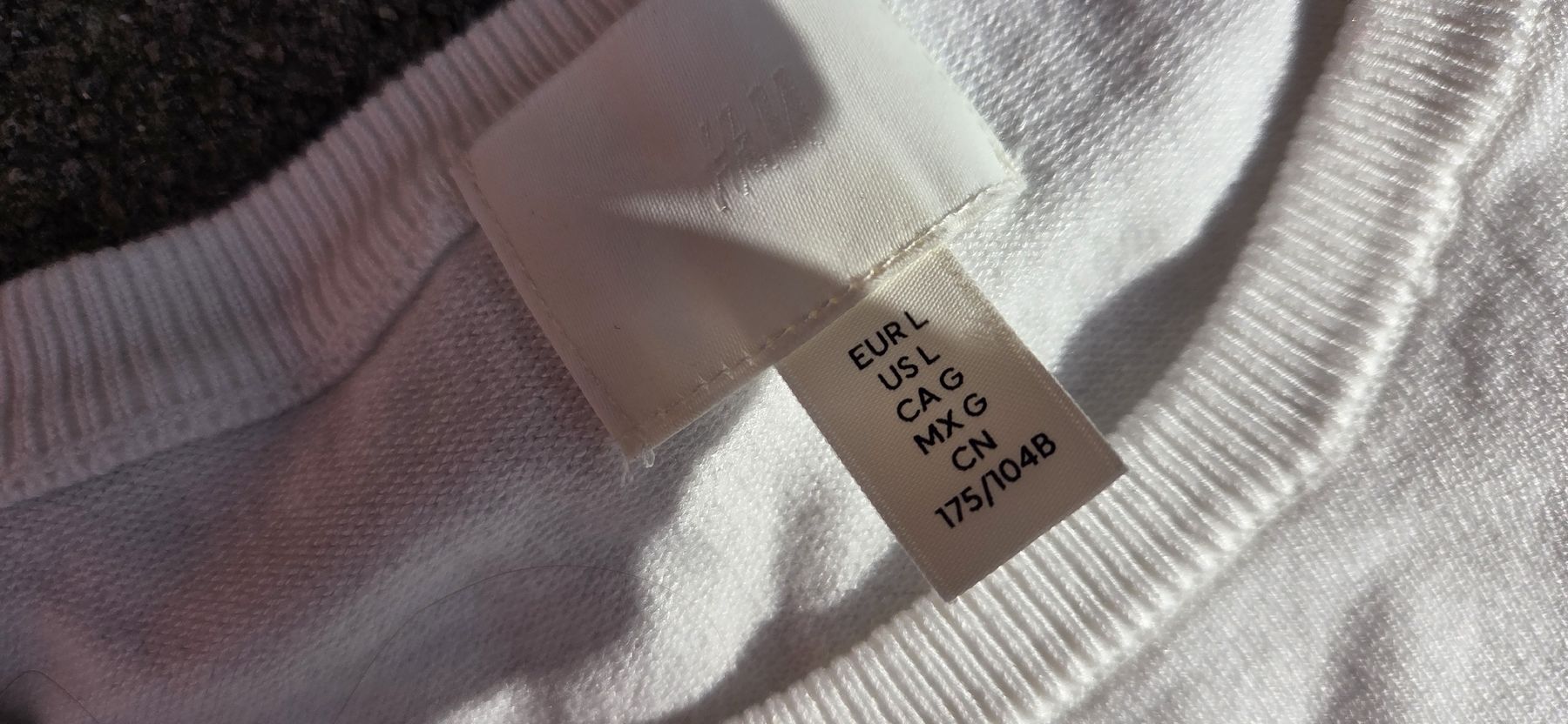 H&M Maglioni & Felpe: Schöner, leichter Strickpullover in Weiss, Grösse L – Usato da Subingen venduto da DENDLE20 1