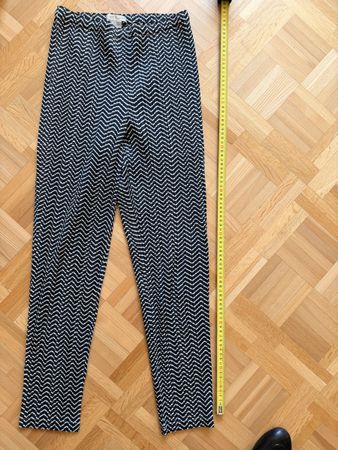 Issey Miyake Pleats Please Hose schwarz weiss Zickzack