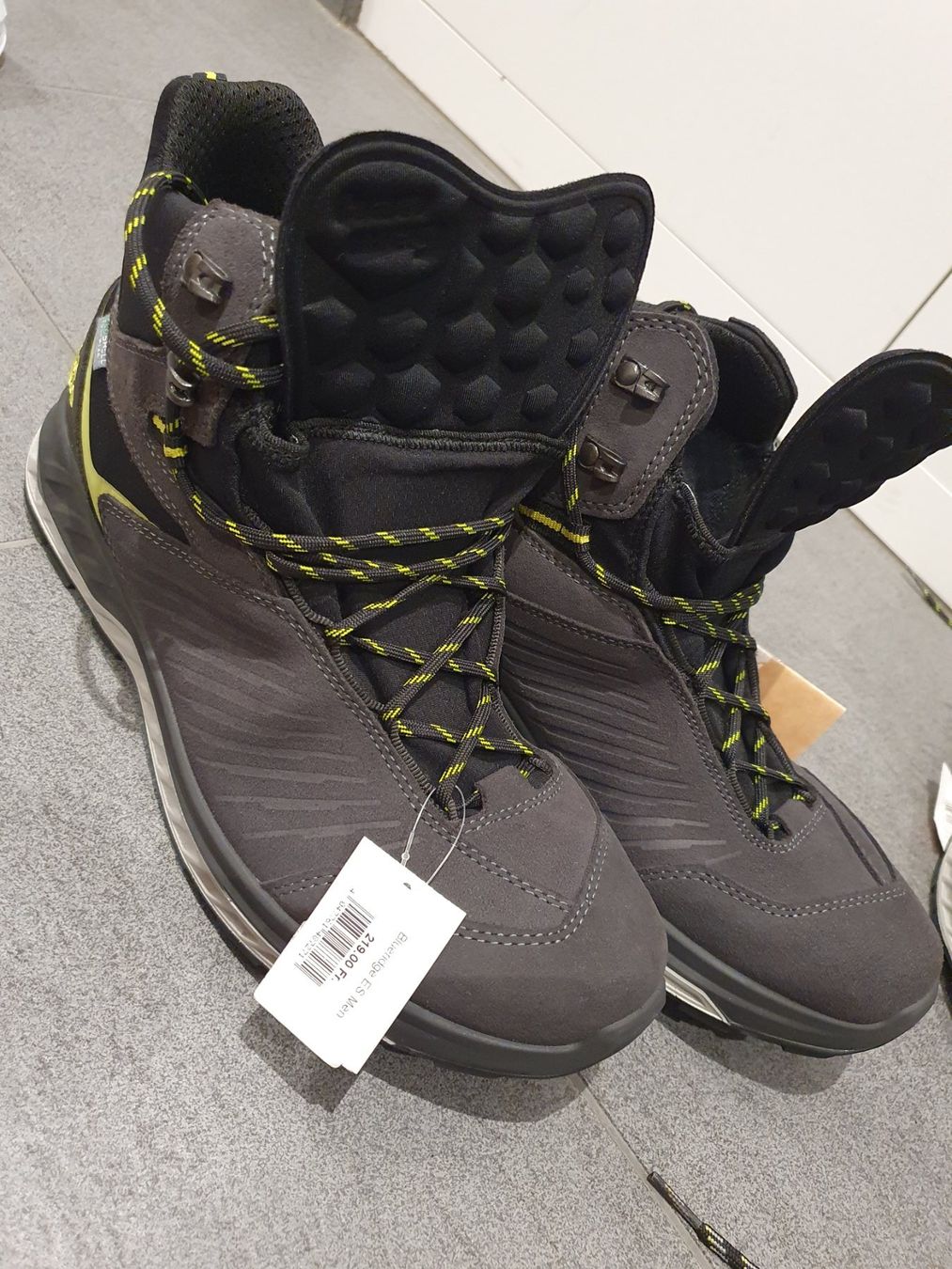 Hanwag Herrenschuhe: Wanderschuhe Gr. 45 neu! Marke Hanwag – Neu (gemäss Beschreibung) aus Altendorf von MiriCaj