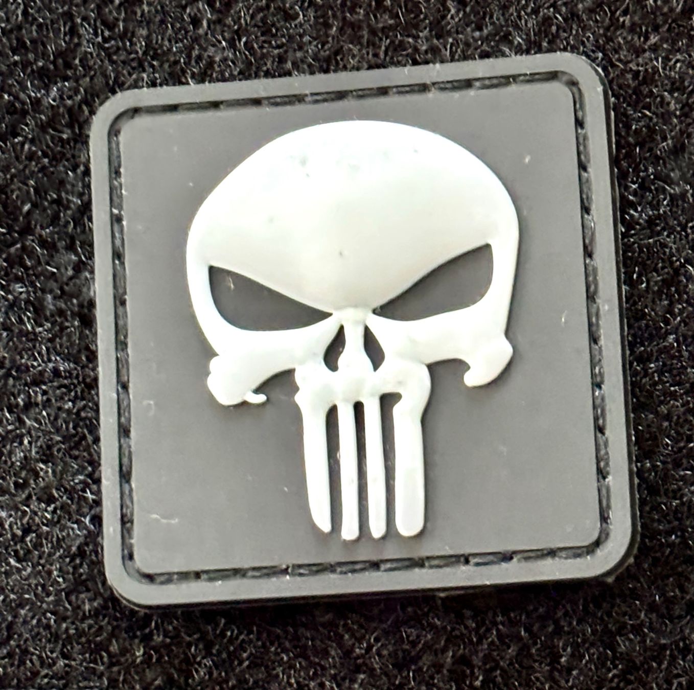 Placchette & Badge: Klett-Patch Punisher, 4.5 x 4.5 cm – Nuovo (secondo la descrizione) da Frauenkappelen venduto da Doc_Snyder