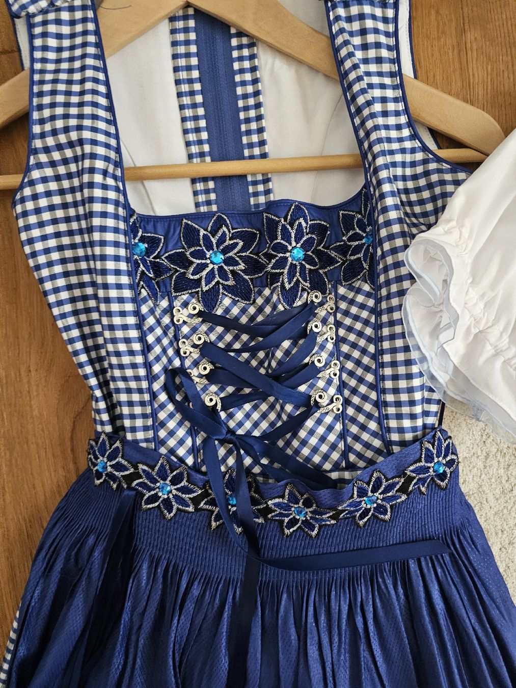 Vestiti & Gonne: Hochwertiges Kinder Dirndl – Nuovo (secondo la descrizione) da Oberlunkhofen venduto da lea_26wd 1