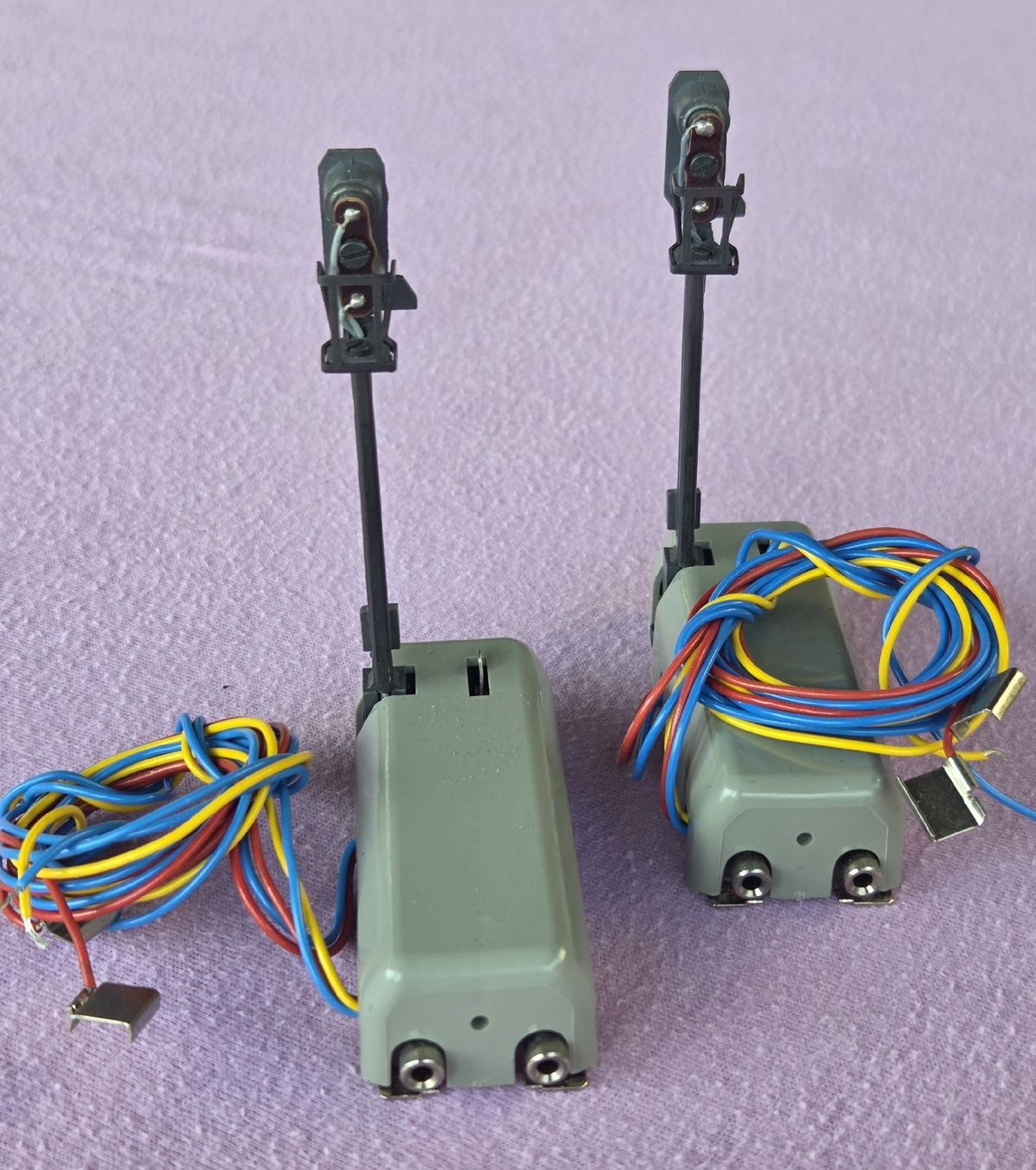Märklin Modelleisenbahnen: 2x Märklin H0 Signale elektrisch – Gebraucht aus Klingnau von Groofty69 3