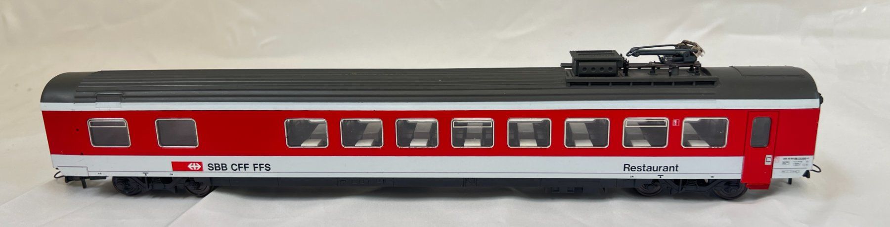 Roco Modellini di ferrovie: SBB Speisewagen rot/weiss von Roco – Usato da Zürich venduto da Drahtzug