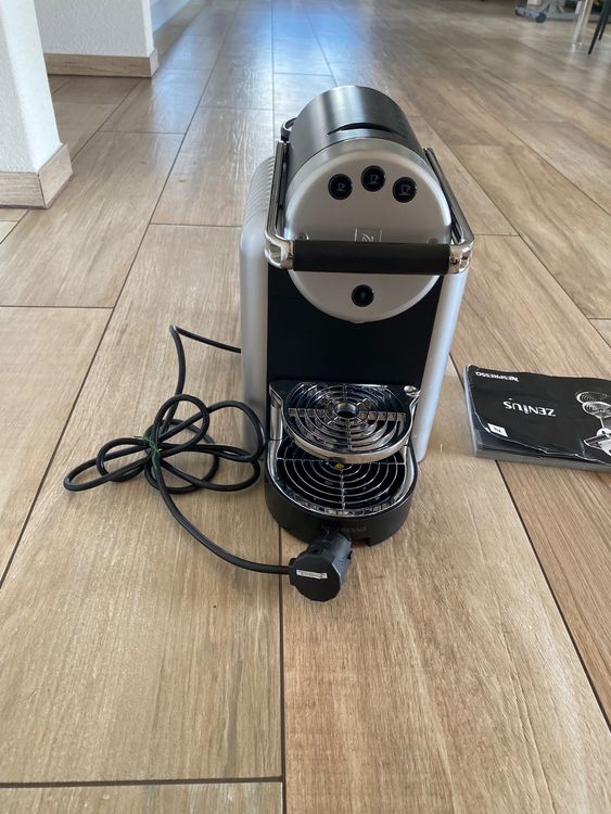 Machine à café Nespresso professionnelle Zenius ZN 100 Pro Kaufen auf Ricardo