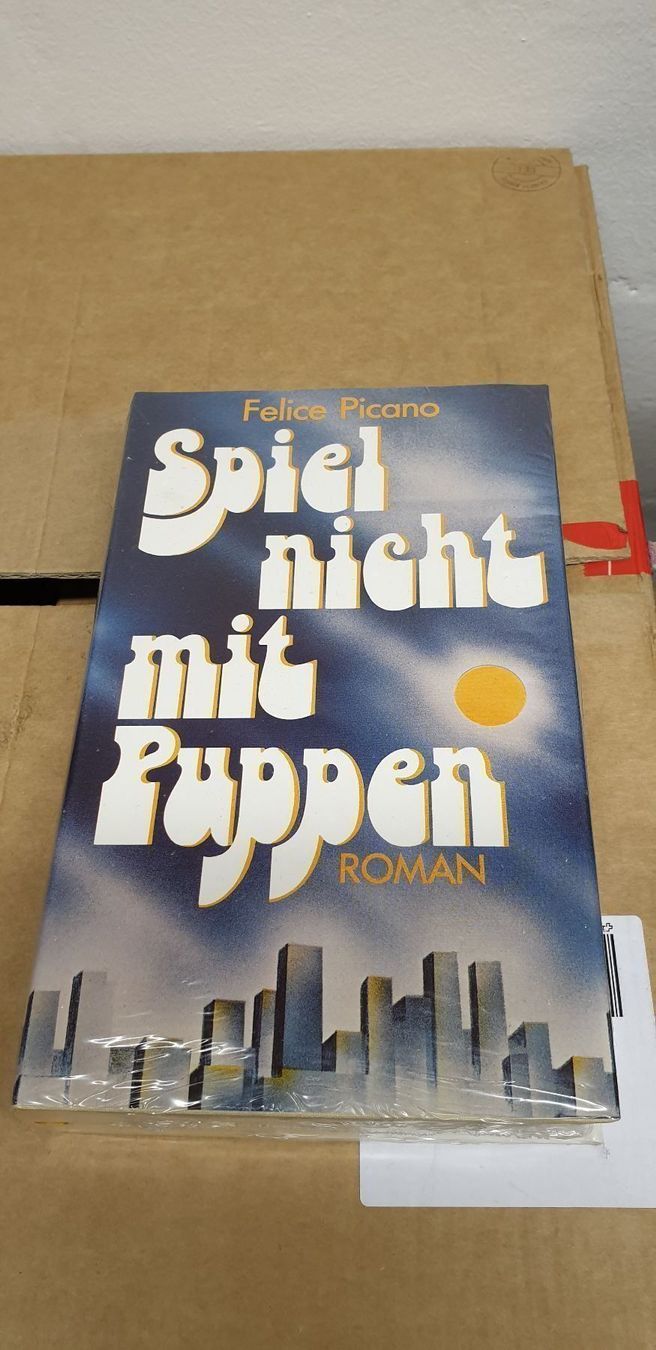 Libri: Spiel nicht mit Puppen – Nuovo e nell'imballaggio originale da Erstfeld venduto da Uhu1980