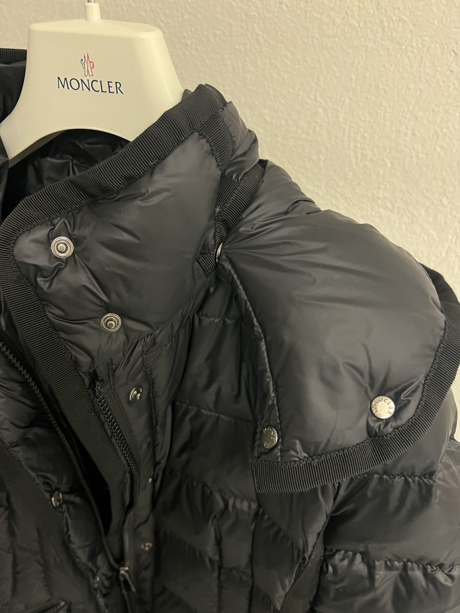 Moncler Giacche: Moncler – Nuovo (secondo la descrizione) da Zürich venduto da Claus-Zr 5
