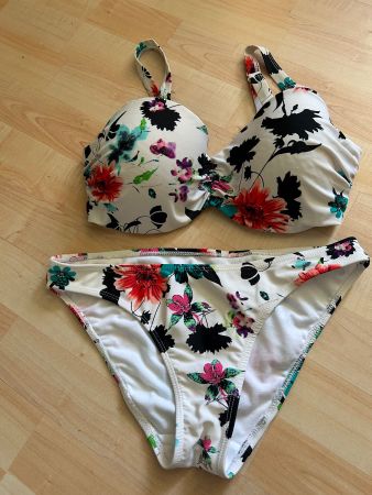 Bikini 38/ 75D