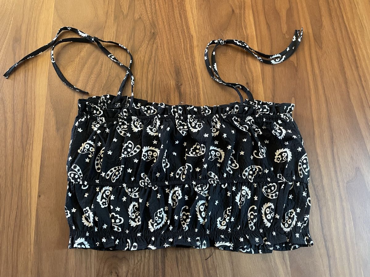 Bershka Tops: Top / Bustier – D'occasion à Basel par Gundeli-25 2