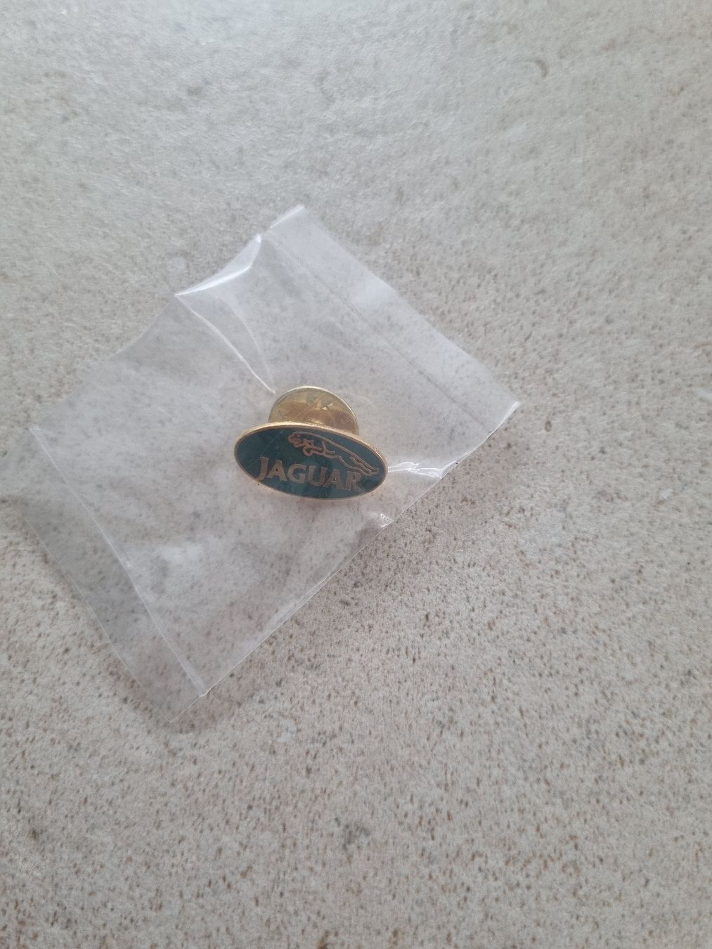 Jaguar Plaketten & Abzeichen: Vintage Jaguar Anstecknadel/Pin – Neu (gemäss Beschreibung) aus Pfaffnau von Liz6264