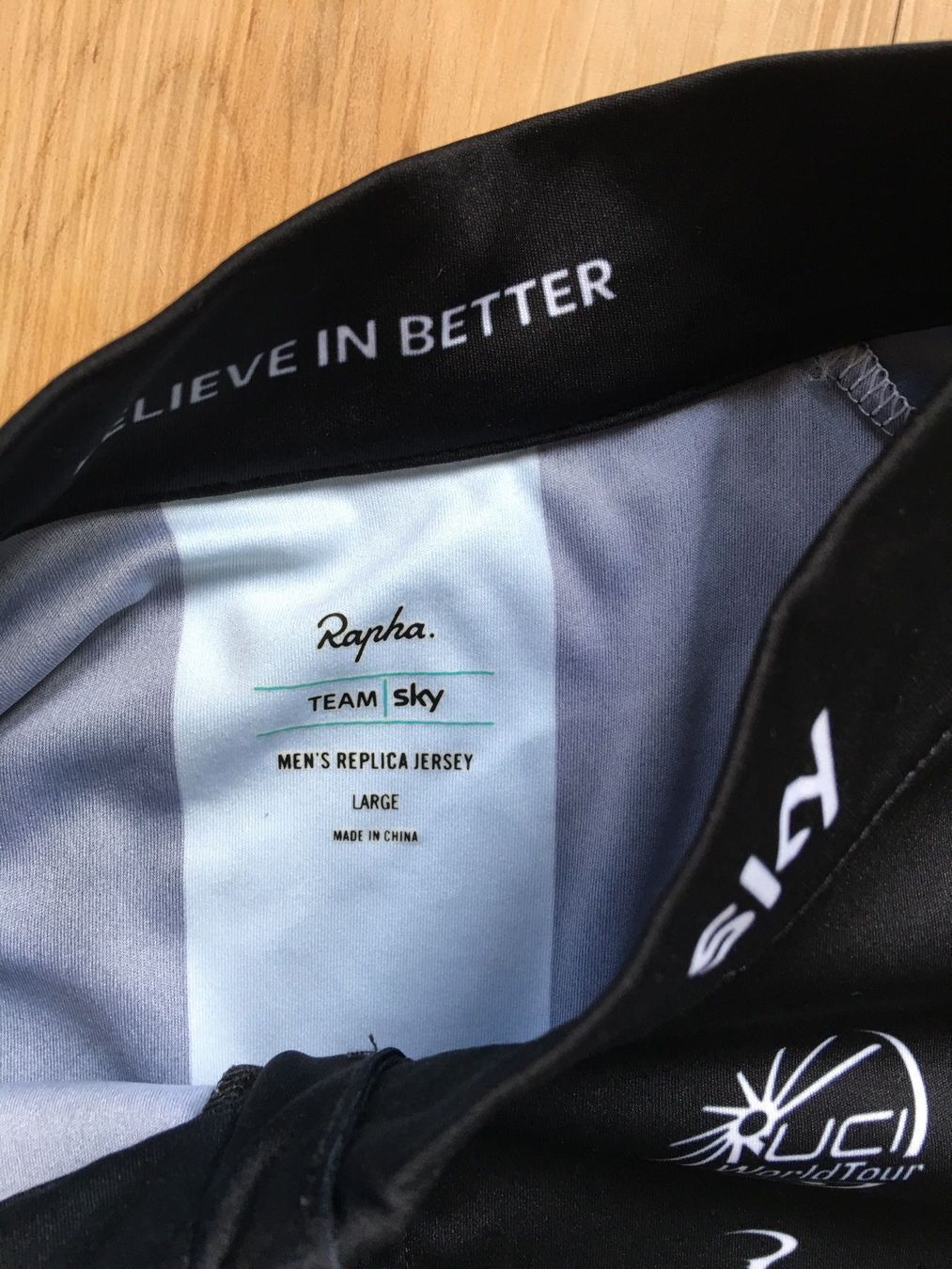 Canottiere & Pantaloni: Rapha team sky velotrikot – Usato da Appenzell venduto da classiccyclingkits 1