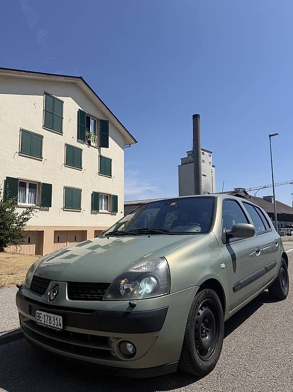 Autos: Renault Clio 1.4 16V – Gebraucht aus Heimenhausen von naz_t2dj