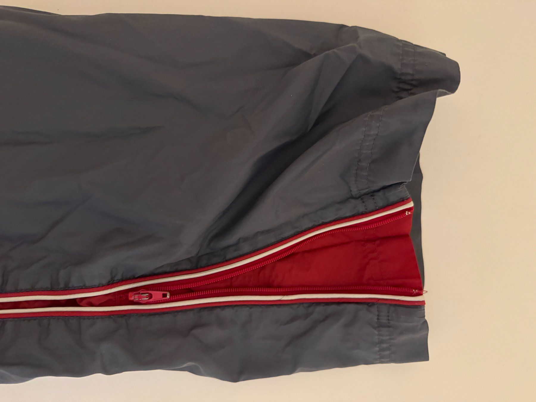 Nike Hosen: Nike Original Trackpants – Gebraucht aus Richterswil von Iukas.sch 2