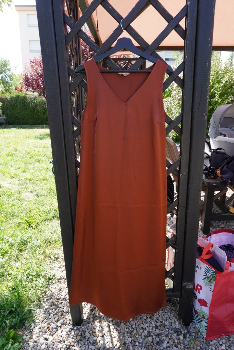 Vestiti: Ensemble robe et pull brun rouille  – Usato da Peseux venduto da fio_n9qk 2