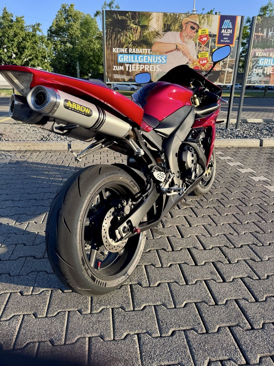 Yamaha Strada: Yamaha R1 YZF RN12 2004 – Usato da Winterthur venduto da Chailatte31 5