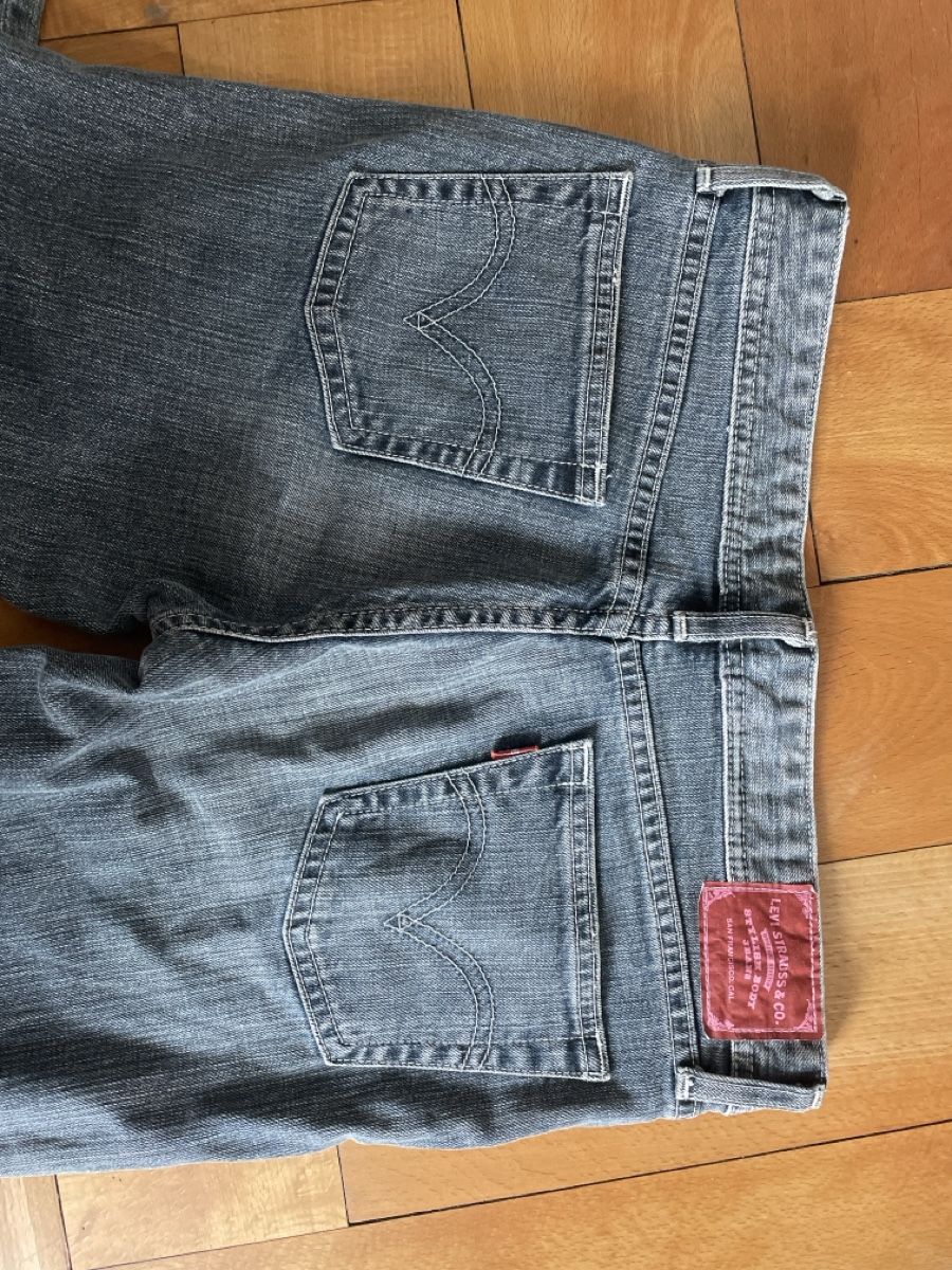 Levi's Jeans: Levi‘s straight jeans – Usato da Zürich venduto da sul_7y7y