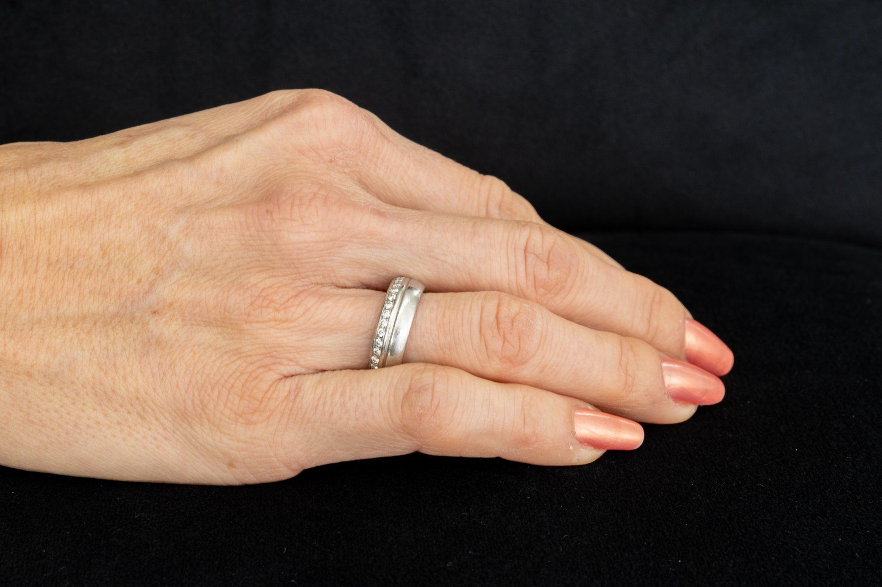 Anelli: Ring Palladium mit 16 Diamanten 0.24ct., Gr. 49 – Usato da Uster venduto da _elloga_ 1