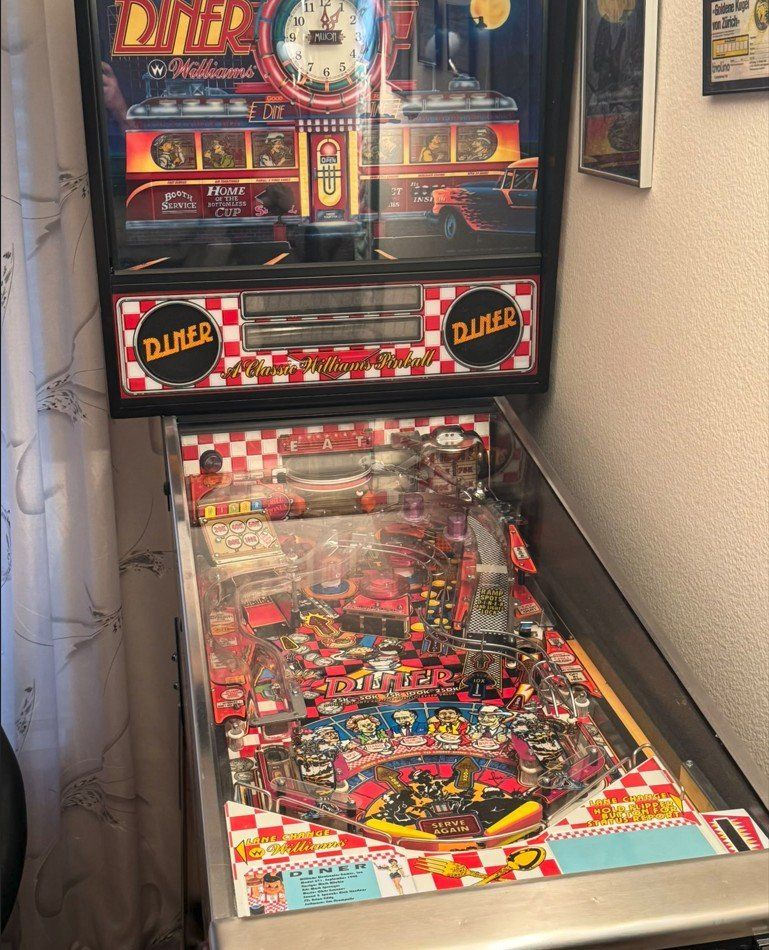 Williams Flipper: Diner Williams Pinball 1990 – Usato da Zürich venduto da Vinhanh 1