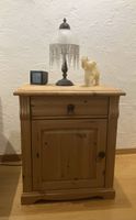 Nachttisch / Schrank