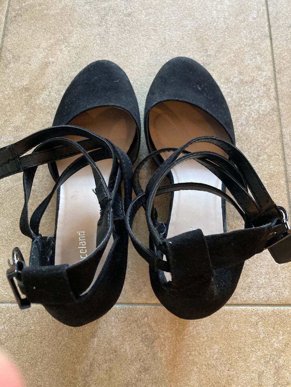 Graceland Scarpe da donna: Schwarze Sommerschuhe mit Keilabsatz, Grösse 38 – Usato da Gelterkinden venduto da froggy80 3