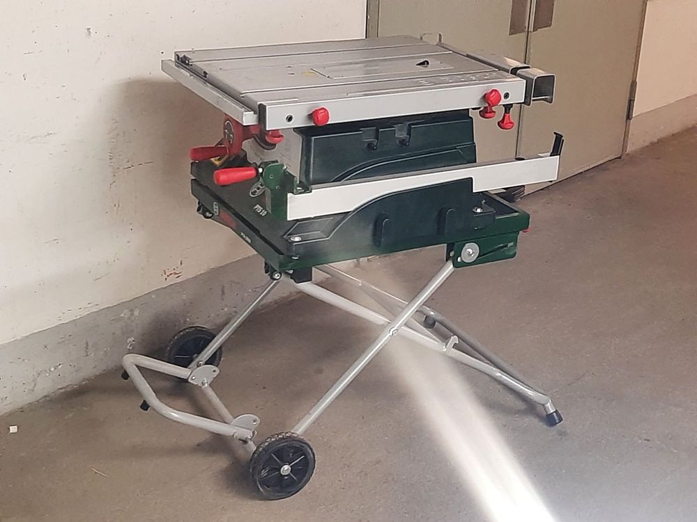 BOSCH PTS10 & PTA2000 Tischkreissäge mit Untergestell (Gebraucht) in St ...