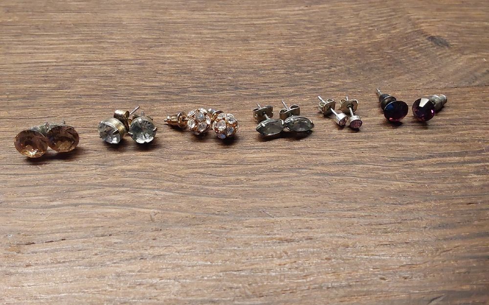 Orecchini pendenti & Orecchini a lobo: 6 Paar Ohrschmuck – Usato da Zürich venduto da knallblau