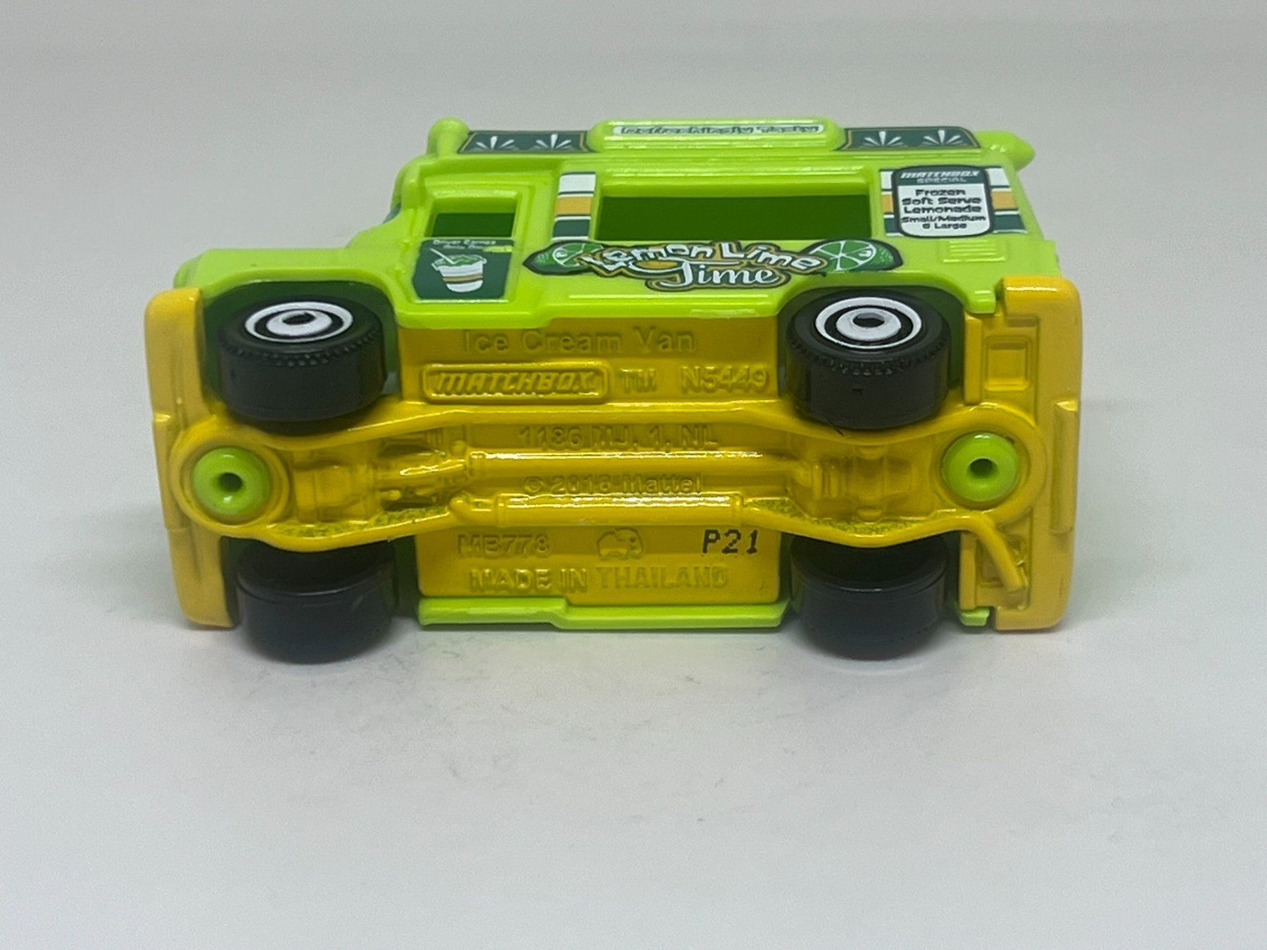 Matchbox Modellini d'auto: Matchbox Ice Cream Van #373 – Usato da Wildegg venduto da LaaBoutique 3