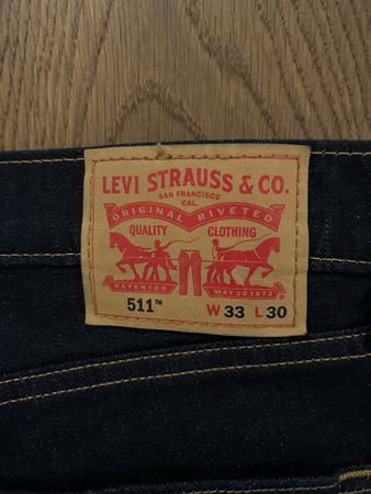 Levis Jeans 33/30 neu