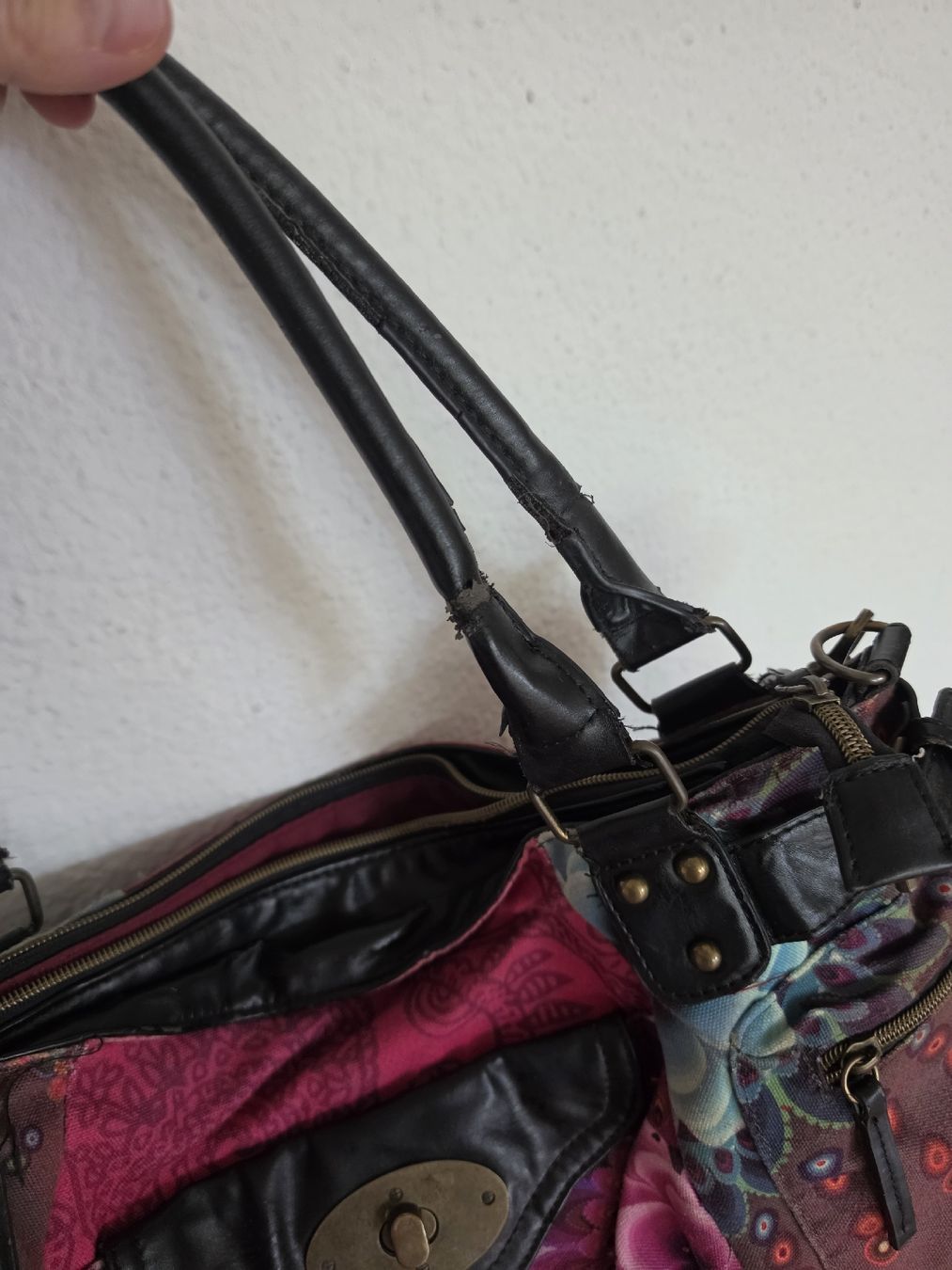 Desigual Borse da donna: Desigual Tasche – Usato da Ittigen venduto da Dilek4 2
