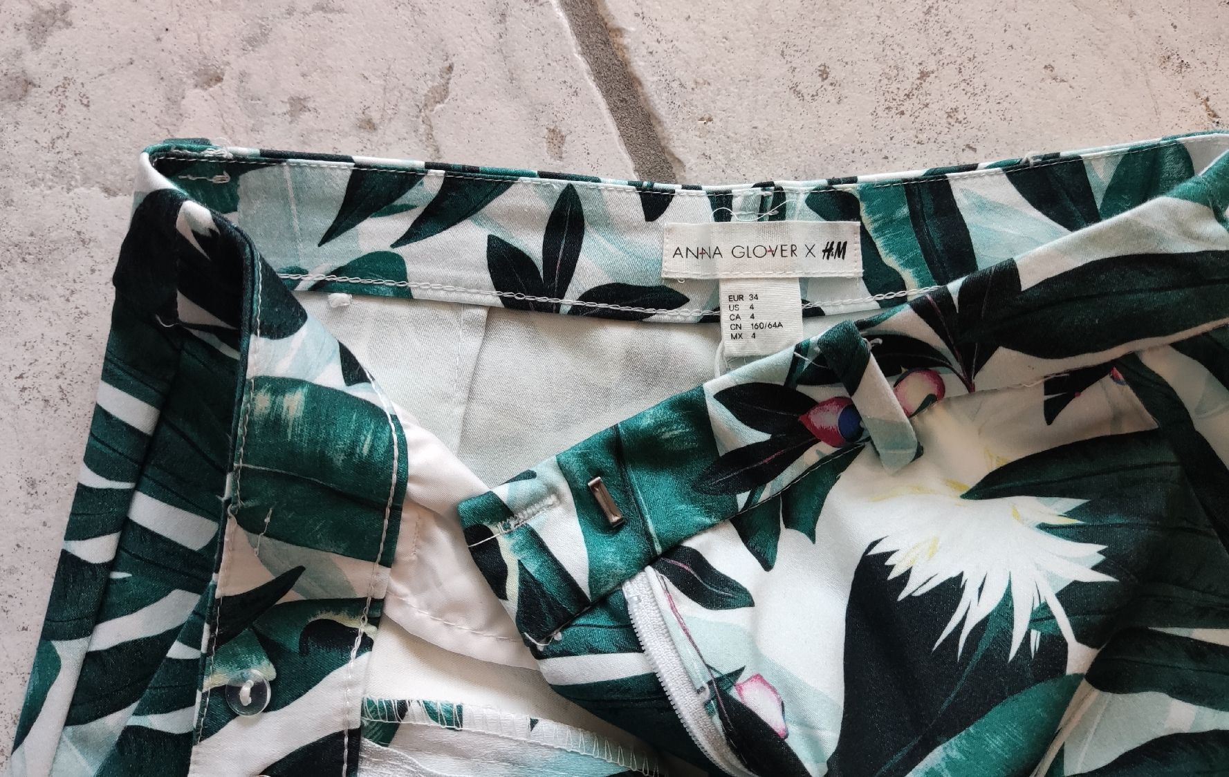 H&M Pantaloni: Sommerhose Größe 34 – Nuovo (secondo la descrizione) da Chur venduto da Rodanisa 3