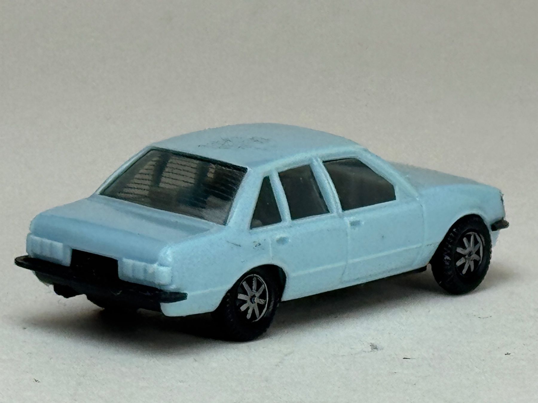 Herpa Voitures modèles: Herpa Opel Record Berlina 2,0 E hellblau – D'occasion à Elm par Wikmtz 1