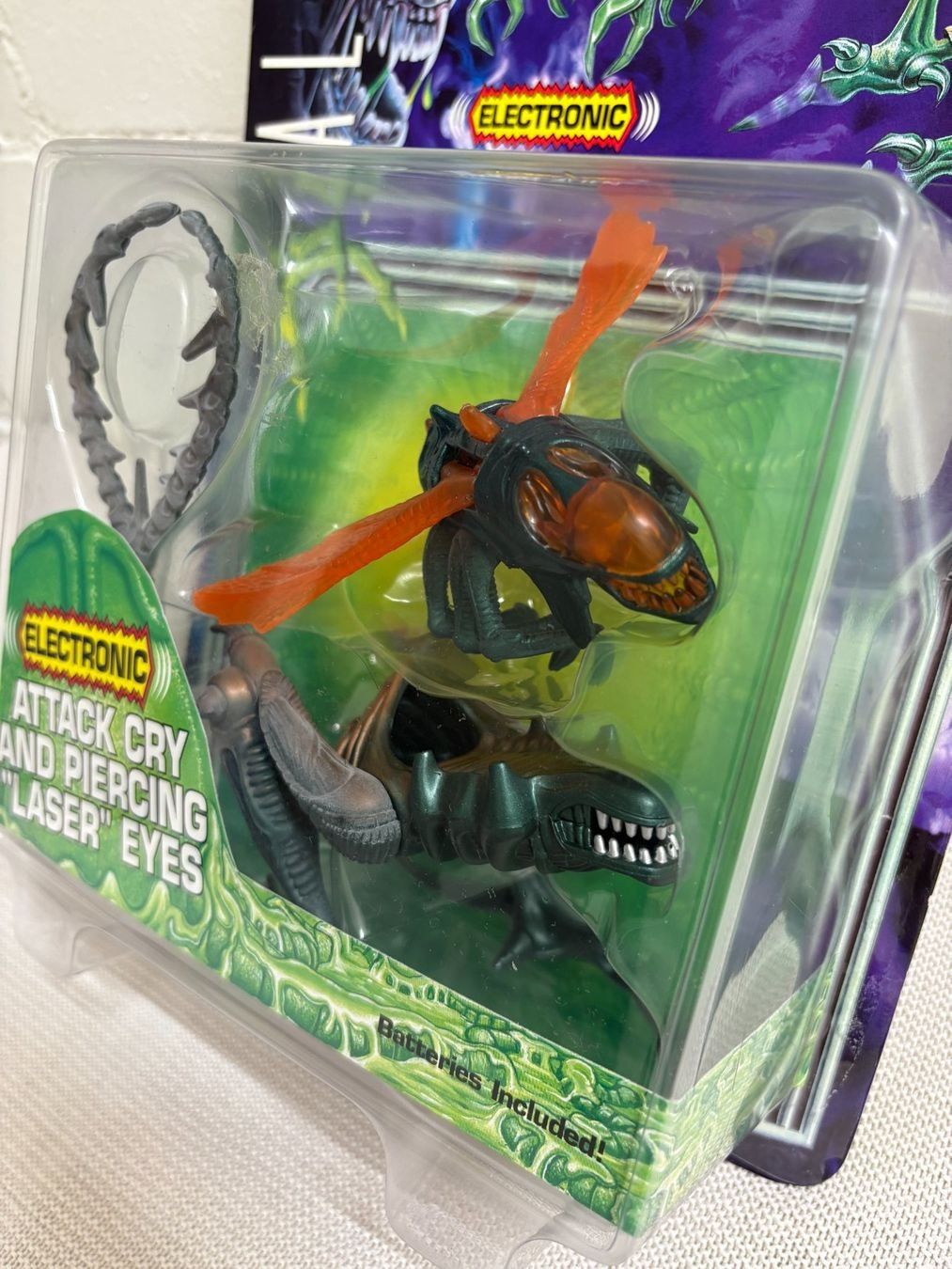 Figuren: NEU Electronic Swarm Alien Action Figur Vintage 1994 – Neu und originalverpackt aus Ottenbach von TimelessEmotions. 9
