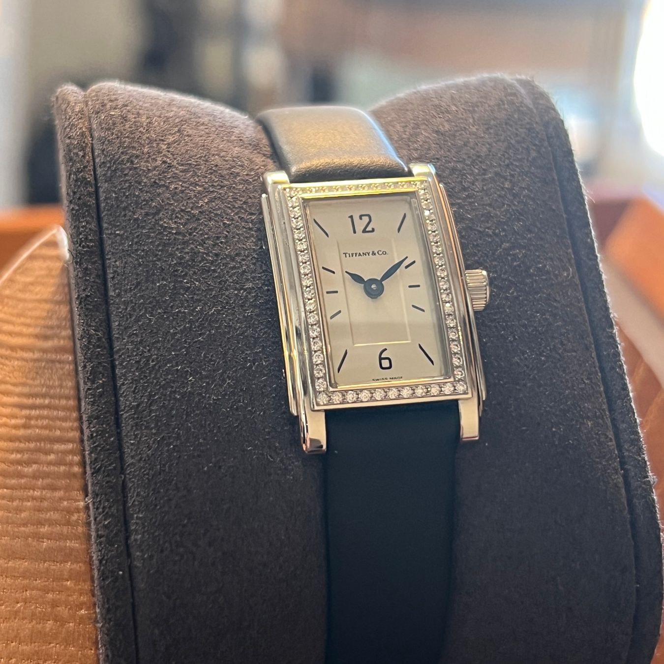 Tiffany & Co. Orologi: Tiffany & Co Gallery Diamond Bezel – Usato da Carouge GE venduto da Watchaser 1