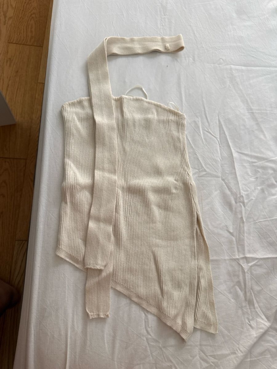 Stradivarius Top: Top – Usato da Nebikon venduto da Preloved_bykelly