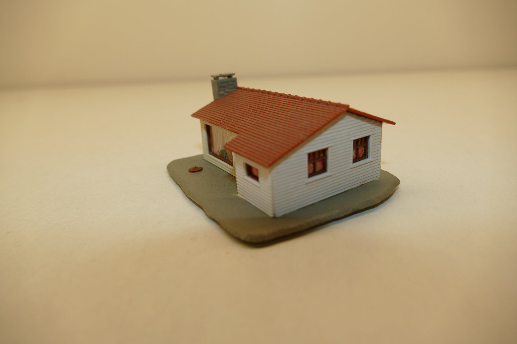Modellini di ferrovie: Spur N: Einfamilienhaus – Usato da Niederhasli venduto da rail-duerst 3