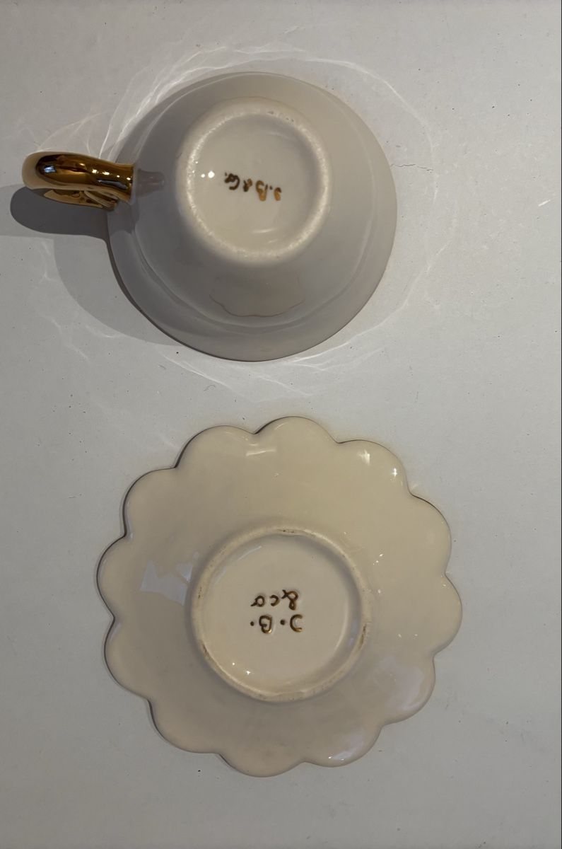 Ines Boesch & Co. Tazze: Wunderschöne Tasse von Ines Boesch – Usato da Erlenbach ZH venduto da itemstobepruchased 3