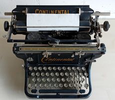 Antike Continental Schreibmaschine – schwer & massiv