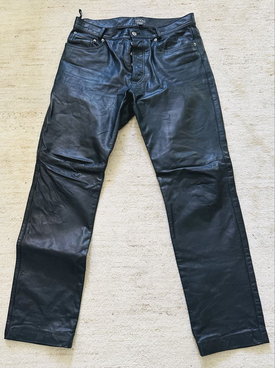 Pantaloni: Lederhose schwarz – Usato da Basel venduto da rea_y662