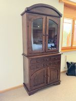 Vitrine en bois massif rustique avec armoire assortie