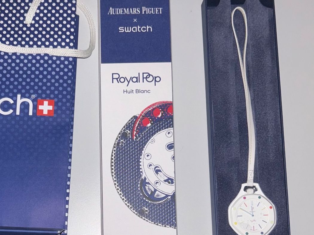 Audemars Piguet Montres: Swatch x Ap huit blanc – Neuf avec emballage d'origine à Zürich par Millerofficials 3