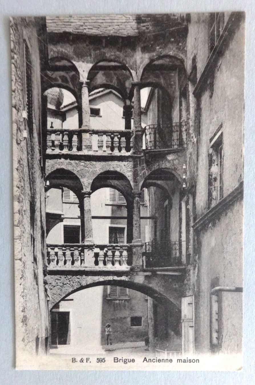 Cartes postales: Brigue - Ancienne maison – Défectueux à Fétigny par Billy2miny