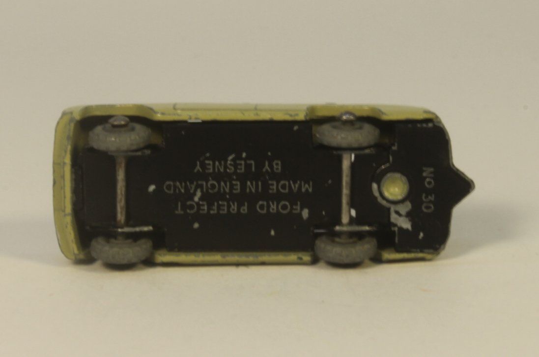 Matchbox Modellini d'auto: Matchbox Lesney 30A Ford Perfect – Usato da Zofingen venduto da Trukli58 5