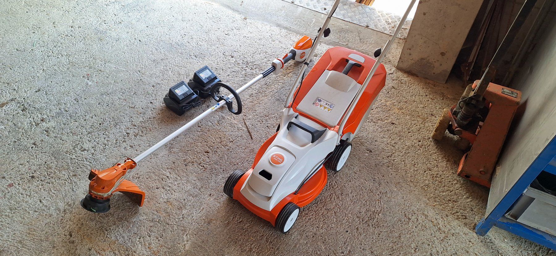 Tondeuses à gazon: Tondeuse debrousailleuse stihl – Neuf (Voir description) à Les Enfers par Begnon 1