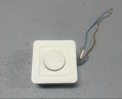 [GUT & GÜNSTIG]: Dimmer