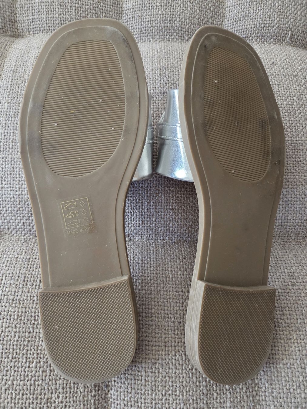 Scarpe da donna: slippers 40 – Usato da Zug venduto da Bibibo 2
