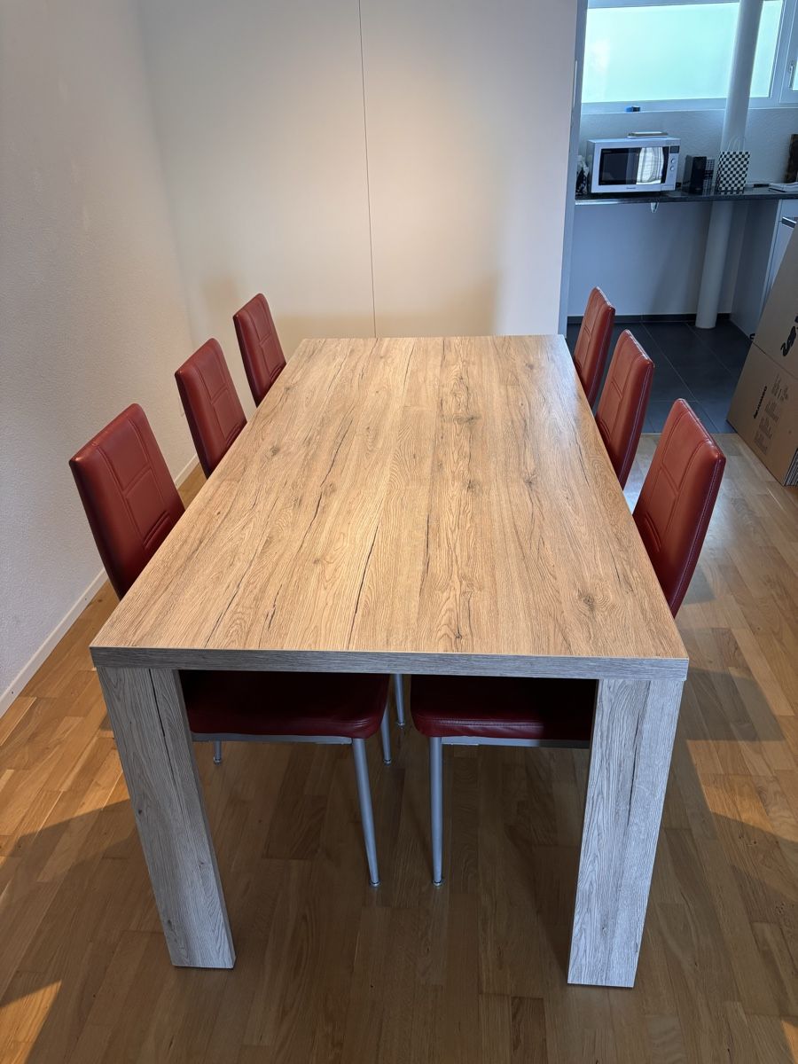 Set di tavolo e panche: Esstisch mit 6 Stühlen Kunstleder rot gebraucht – Usato da Burgdorf venduto da flta 1