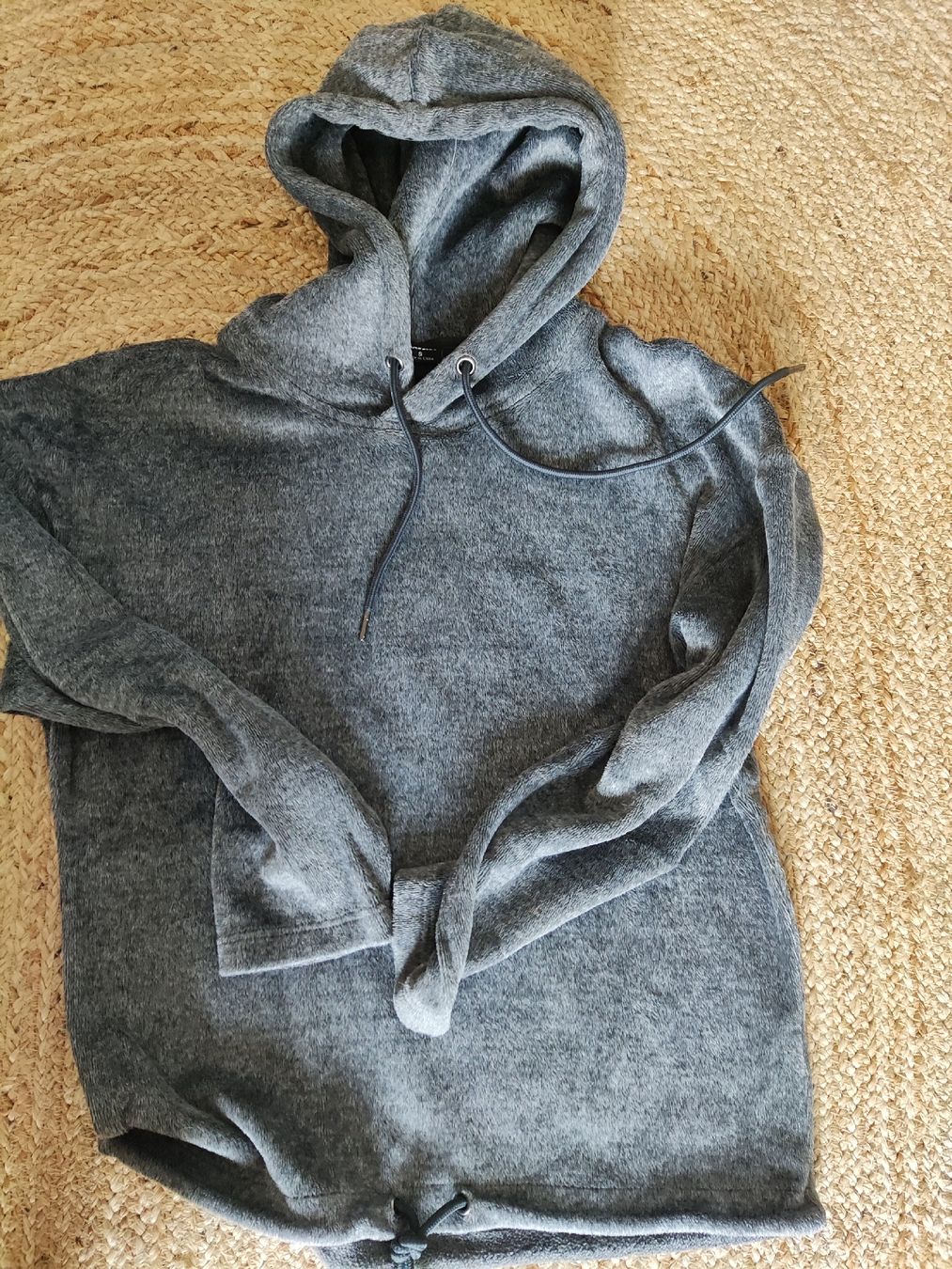 Pullover & Sweatshirts: Kuscheliger Pullover Grau – Gebraucht aus Neuchâtel von plazzzzma 3