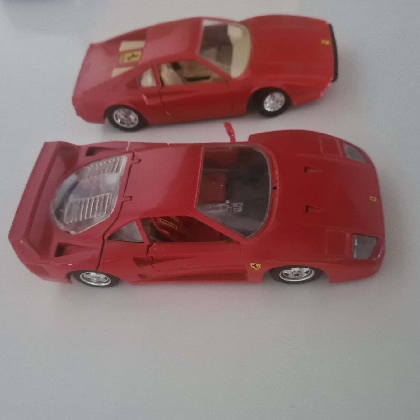 Bburago Modellini d'auto: 2 Burago Ferrari Modell 1/24 – Usato da Steinen venduto da turbogeiss99 5