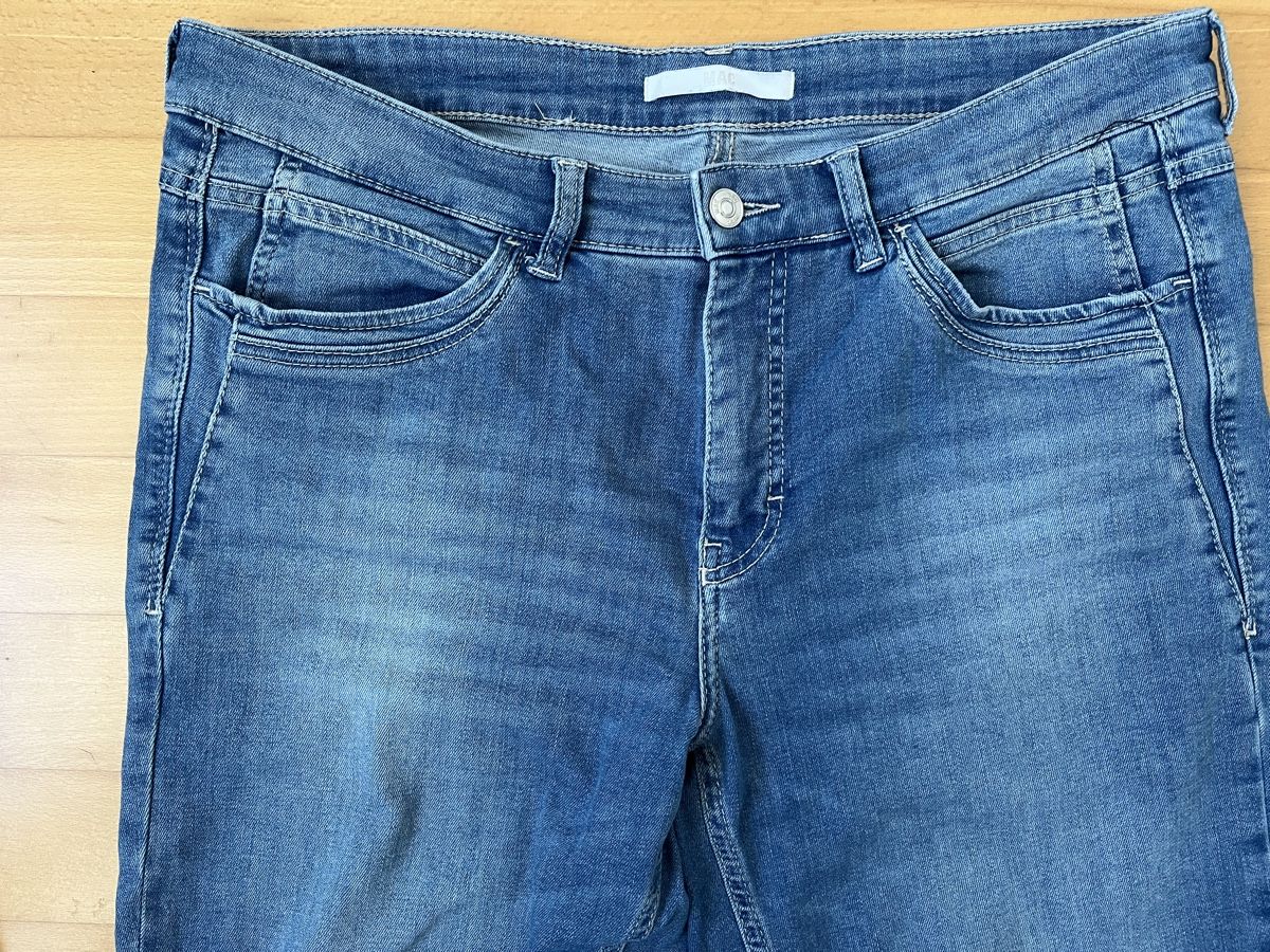 Jeans: MAC Jeans Gr. 44/34, neuwertig – Nuovo (secondo la descrizione) da Bassersdorf venduto da Steyning88 1